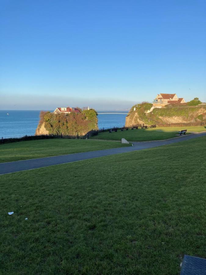 One Bed Apartment Ground Floor One Minute Walk Towan Beach Free Parking Newquay  Exterior photo